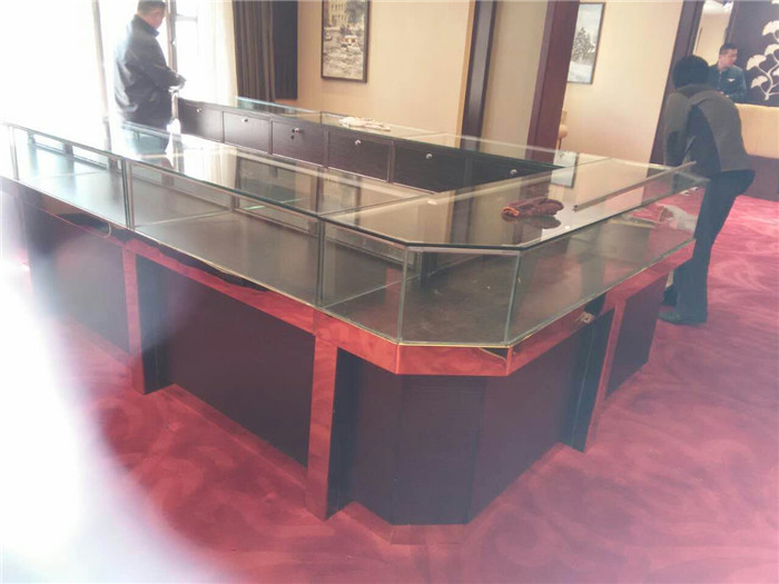 商场展示柜
